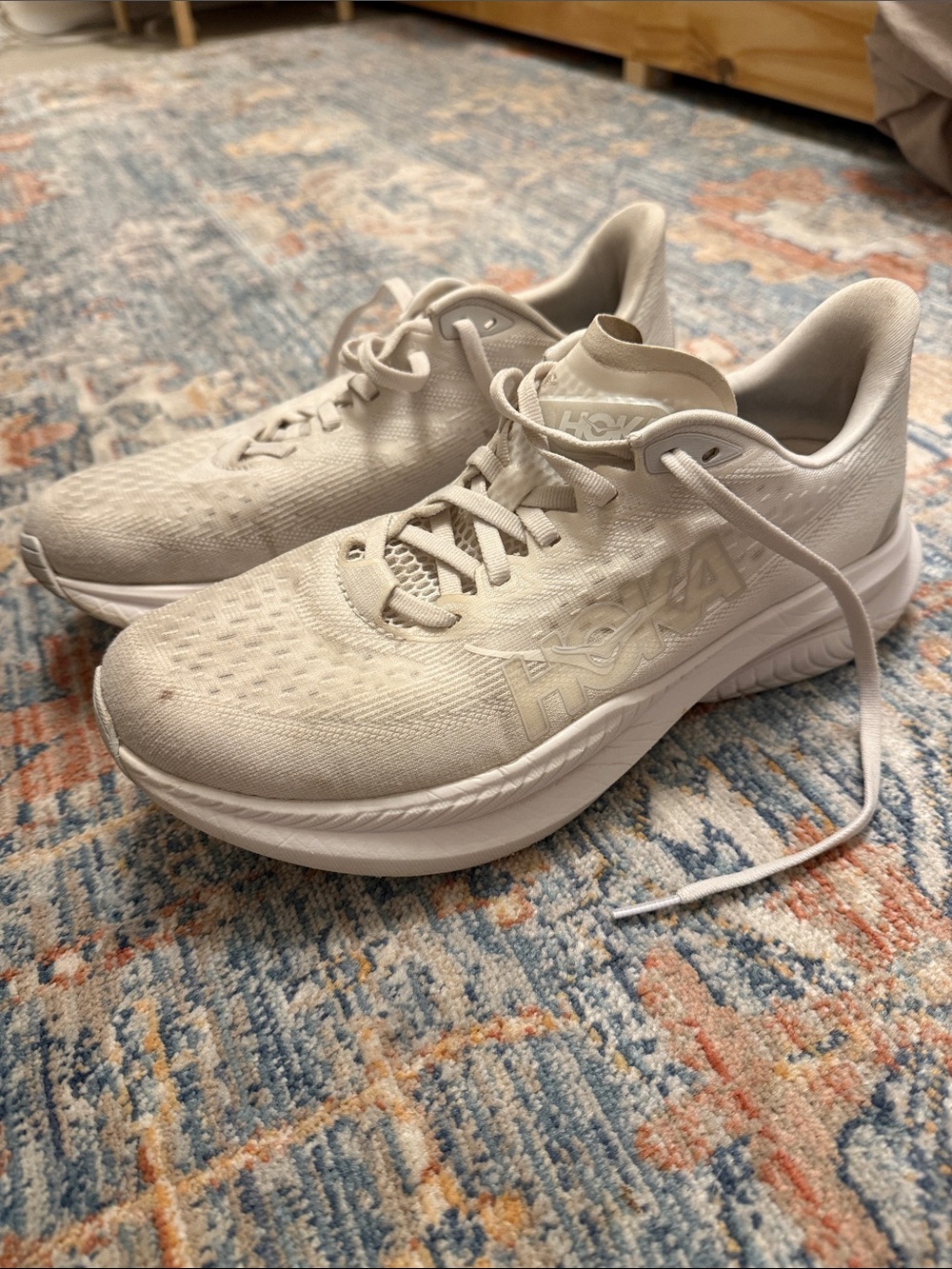 Hoka Women's MACH 6 Cream/White Lightweight Running Sneakers